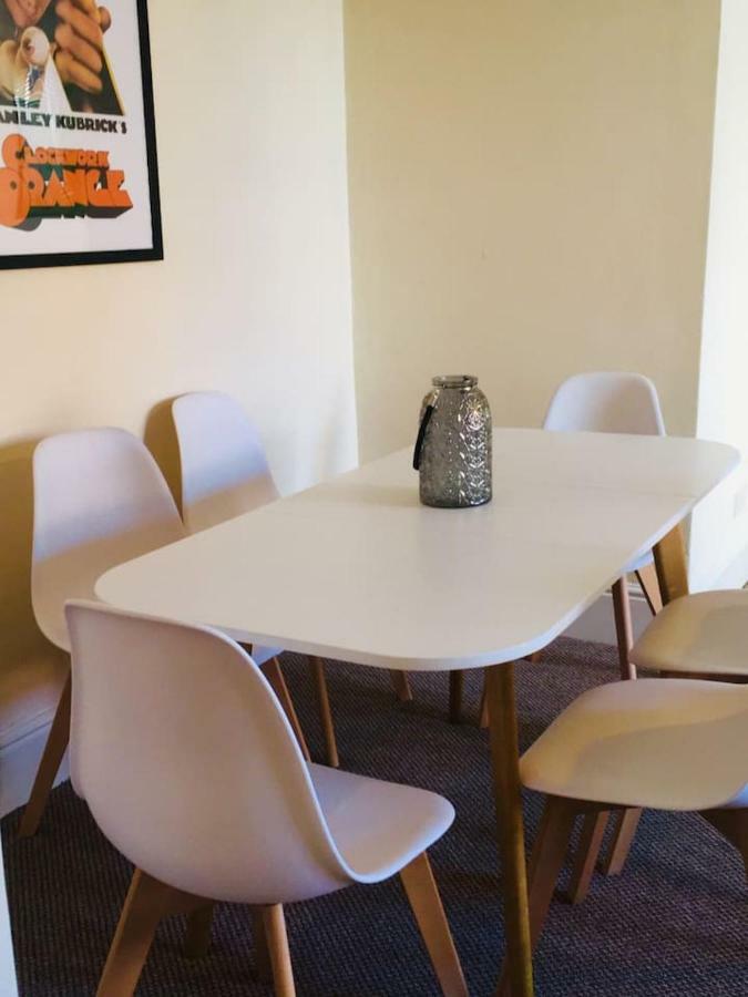 הייסטינגס Spacious Apartment In The Heart Of St Leonards מראה חיצוני תמונה