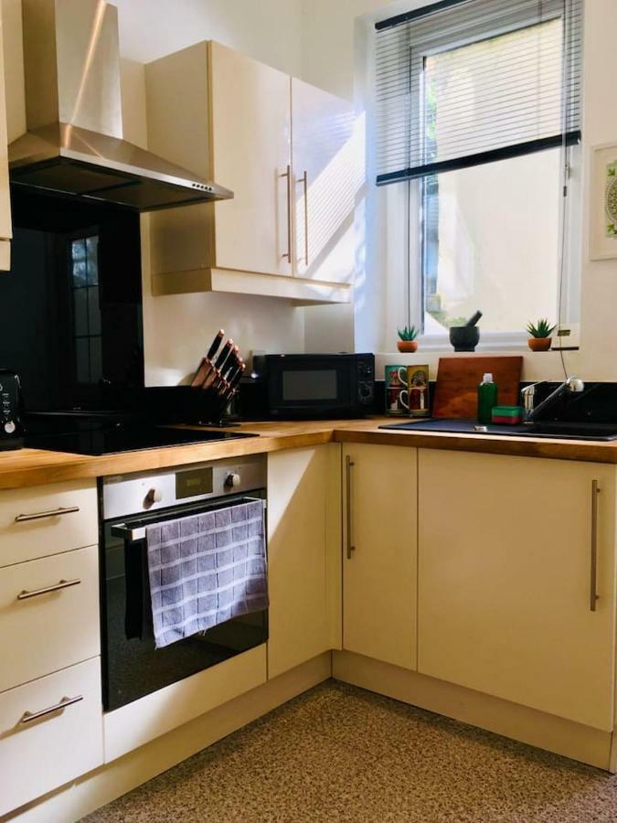 הייסטינגס Spacious Apartment In The Heart Of St Leonards מראה חיצוני תמונה